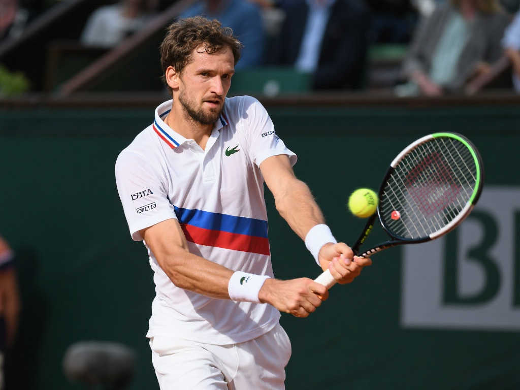 拉蒂送出一 拉蒂送出一